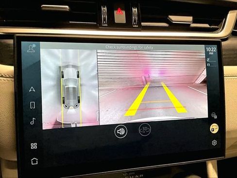 Certified 2025 Jaguar F-PACE R-Dynamic S image 23