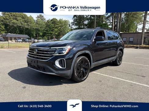Used 2025 Volkswagen Atlas SE AWD/4WD image 1