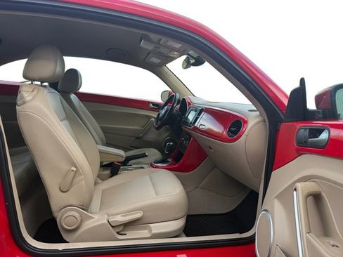 Used 2017 Volkswagen Beetle 1.8T SE image 12