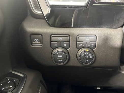 Used 2022 Chevrolet Silverado 1500 RST w/ All Star Edition Plus AWD/4WD image 38