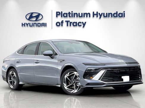 New 2026 Hyundai Sonata SEL FWD image 2