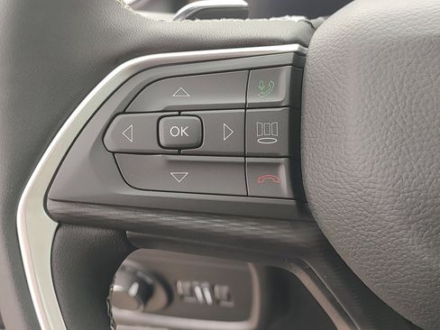 New 2025 Jeep Grand Cherokee L Altitude RWD image 22