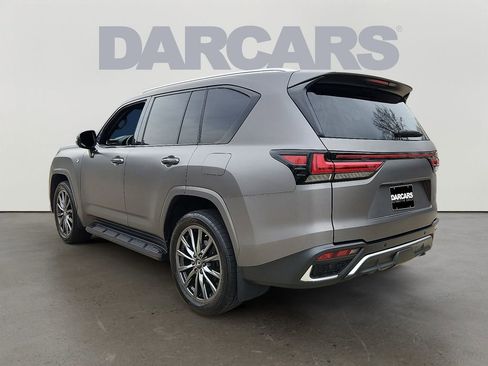 Used 2023 Lexus LX 600 F Sport image 4
