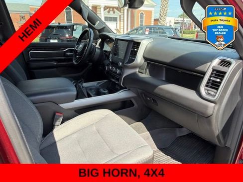 Used 2022 RAM 1500 Big Horn AWD/4WD image 14