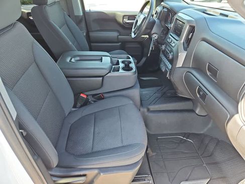 Used 2020 Chevrolet Silverado 1500 Custom w/ Custom Value Package AWD/4WD image 22