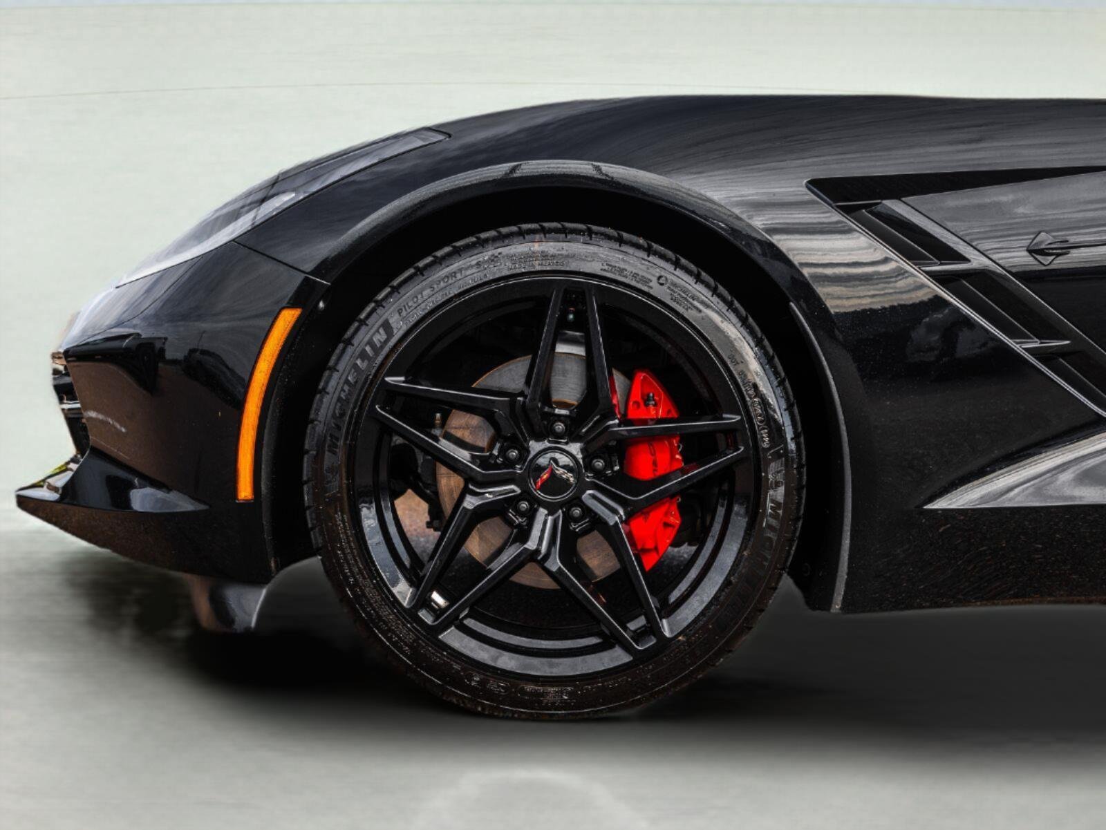 Used 2019 Chevrolet Corvette Stingray Coupe w/ 2LT Preferred Equipment Group RWD image 7