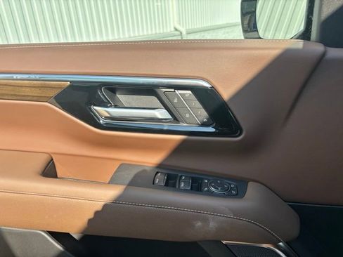 New 2026 Chevrolet Suburban High Country w/ Sun And Tow Package AWD/4WD image 27
