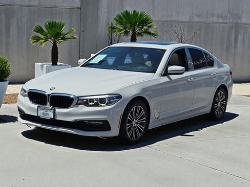 Used 2018 BMW 530i image 4