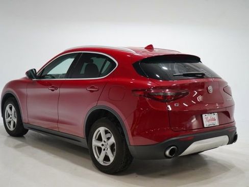 Used 2018 Alfa Romeo Stelvio Base image 5