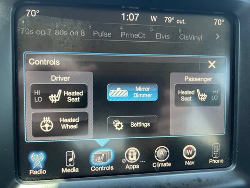 Used 2016 Jeep Cherokee Trailhawk w/ Comfort/Convenience Group AWD/4WD image 37