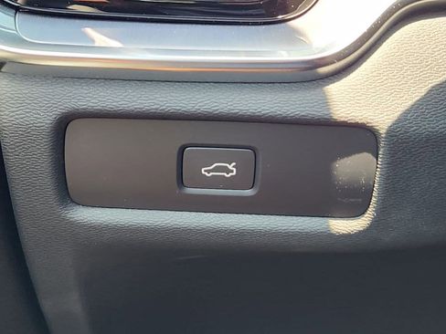 Used 2025 Volvo S60 B5 Core w/ Protection Package Premier image 22