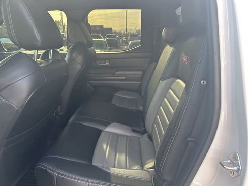 Used 2025 Toyota Tacoma 4x4 Double Cab Hybrid image 16