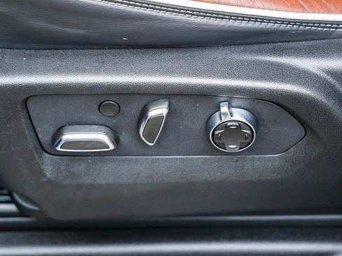 Used 2024 GMC Yukon Denali Ultimate image 25