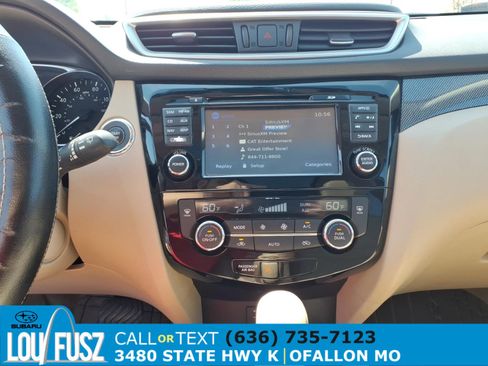 Used 2015 Nissan Rogue SL w/ SL Premium Package AWD/4WD image 9