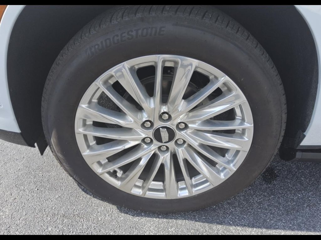 Used 2026 Cadillac Escalade Luxury w/ Touring Package RWD image 5