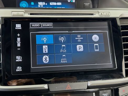 Used 2017 Honda Accord EX-L image 19
