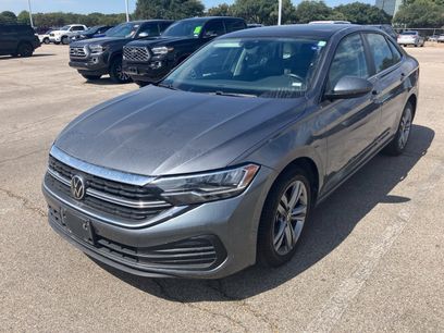 Used 2024 Volkswagen Jetta SE