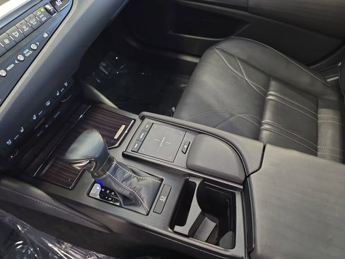 Used 2020 Lexus ES 350 w/ Accessory Package FWD image 27