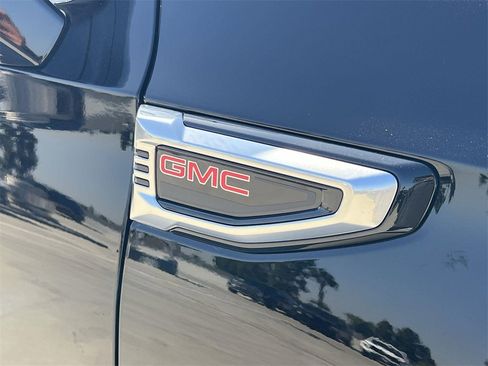 New 2026 GMC Yukon Denali image 36