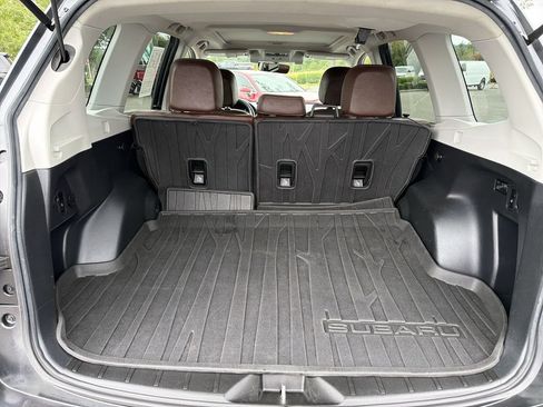 Used 2017 Subaru Forester 2.5i Touring AWD/4WD image 28