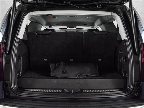 Used 2020 Chevrolet Tahoe Premier AWD/4WD image 6