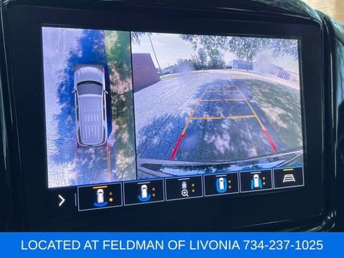 Used 2020 Chevrolet Traverse LT w/ LT Premium Package FWD image 15