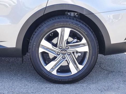 Certified 2023 Kia Sorento SX Prestige AWD/4WD image 10