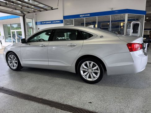 Used 2016 Chevrolet Impala LT w/ Convenience Package FWD image 5