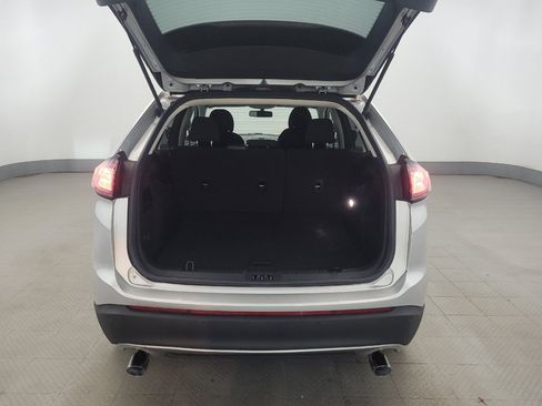 Used 2018 Ford Edge SEL AWD/4WD image 29