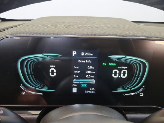 Certified 2024 Kia Niro EX FWD image 14