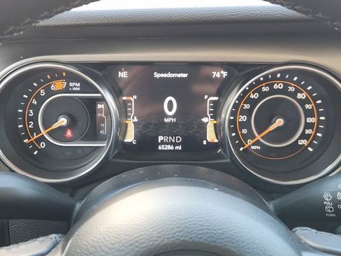 Used 2021 Jeep Wrangler Unlimited Sport image 17