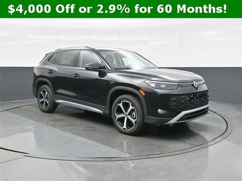 New 2026 Volkswagen Tiguan SE image 1