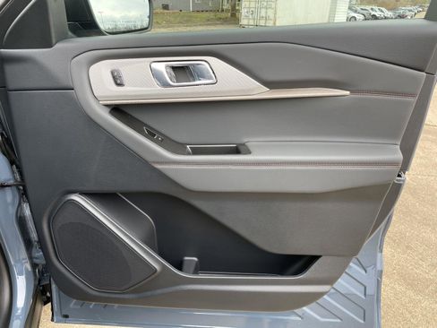 New 2026 Ford Explorer Active RWD image 50