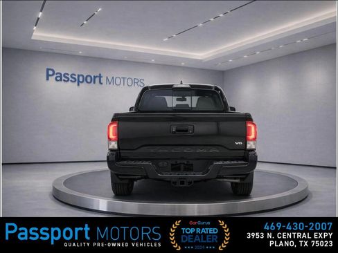 Used 2022 Toyota Tacoma Limited RWD image 6