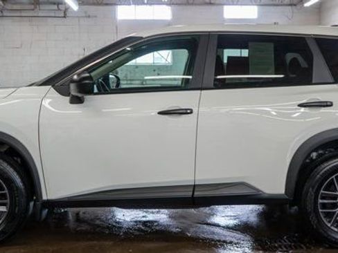 Certified 2023 Nissan Rogue S image 9