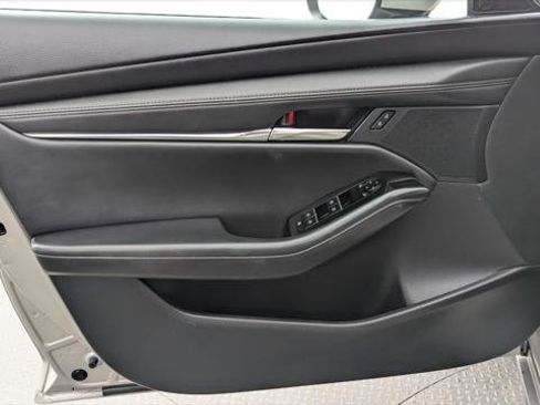 Used 2024 MAZDA MAZDA3 s image 13