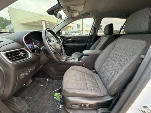 Used 2024 Chevrolet Equinox LT AWD/4WD image 12