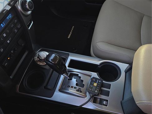 Used 2021 Toyota 4Runner Limited image 20