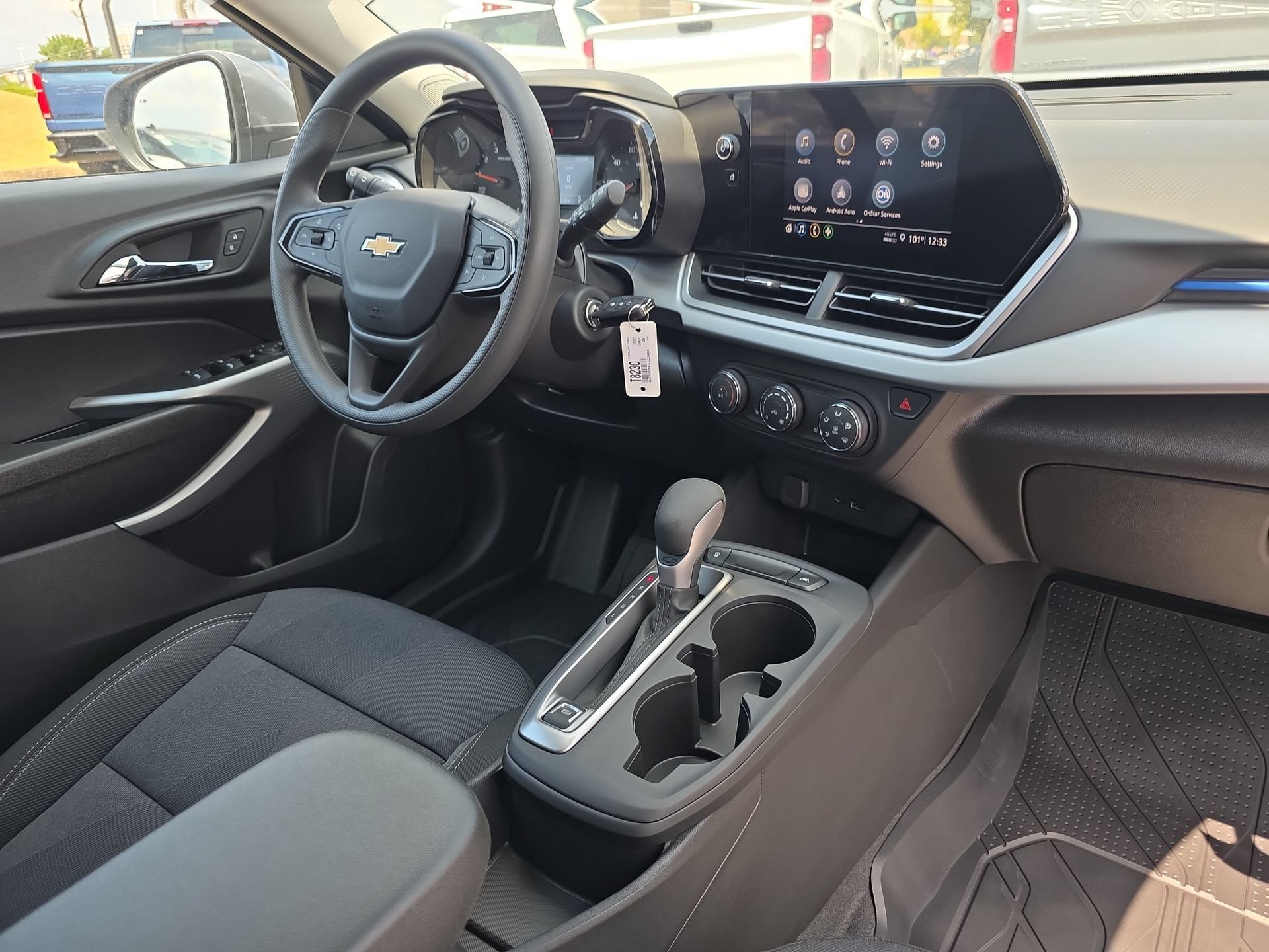 New 2026 Chevrolet Trax LS w/ LS Convenience Package FWD image 16