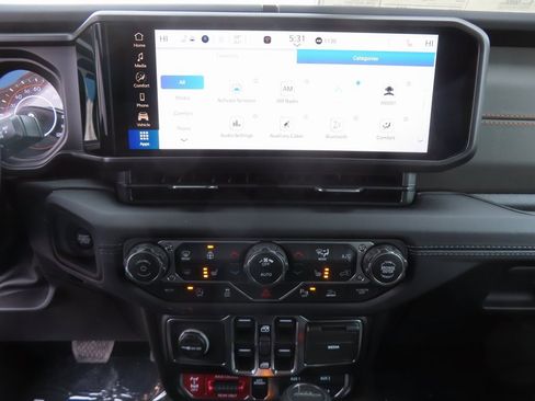 New 2026 Jeep Gladiator Mojave image 5