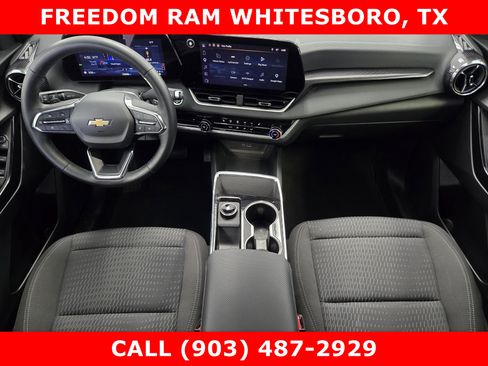 Used 2026 Chevrolet Equinox LT FWD image 19