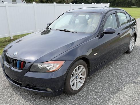 Used 2006 BMW 325i Sedan RWD image 1
