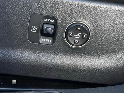 Used 2011 Hyundai Equus Signature image 33