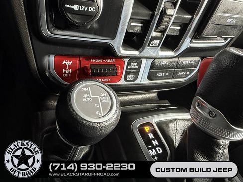 Used 2024 Jeep Wrangler Unlimited Rubicon 4xe w/ Capability Package AWD/4WD image 22