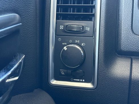 Used 2024 RAM 1500 Classic Warlock RWD image 35