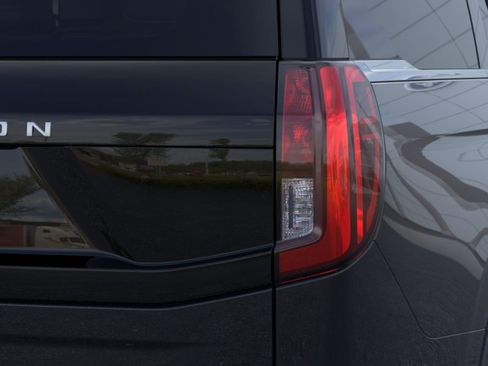 New 2025 Ford Expedition Active RWD image 41