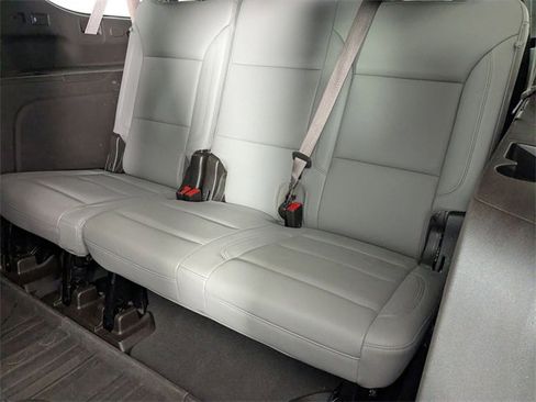 Certified 2023 Chevrolet Suburban LT w/ Luxury Package image 31