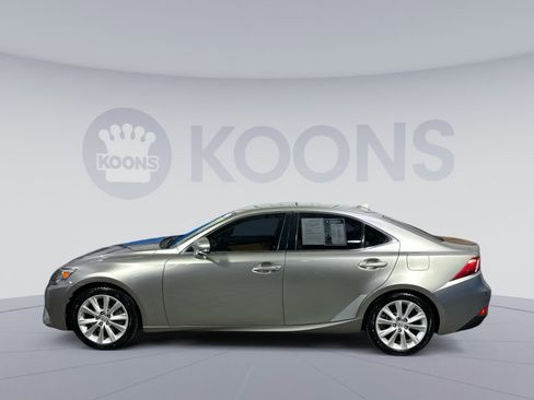 Used 2016 Lexus IS 200t image 2