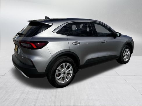 Certified 2024 Ford Escape Active AWD/4WD image 7
