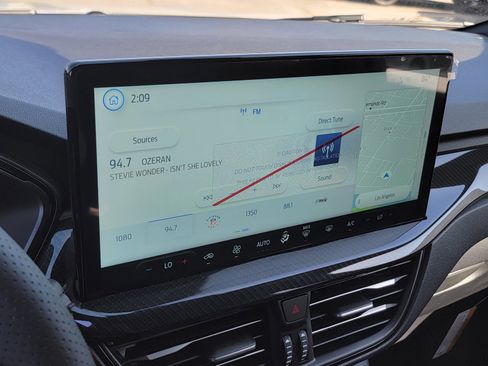 New 2025 Ford Escape ST-Line w/ Tech Pack #1 FWD image 18